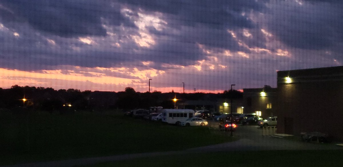 HixJen's tweet image. Thank you for attending Curriculum Night.  #thatsrotolo #101alag