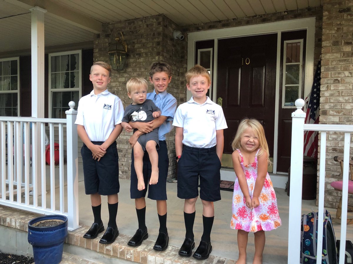 TimboEllingson's tweet photo. First day of school!! https://t.co/WP69ksEn6W