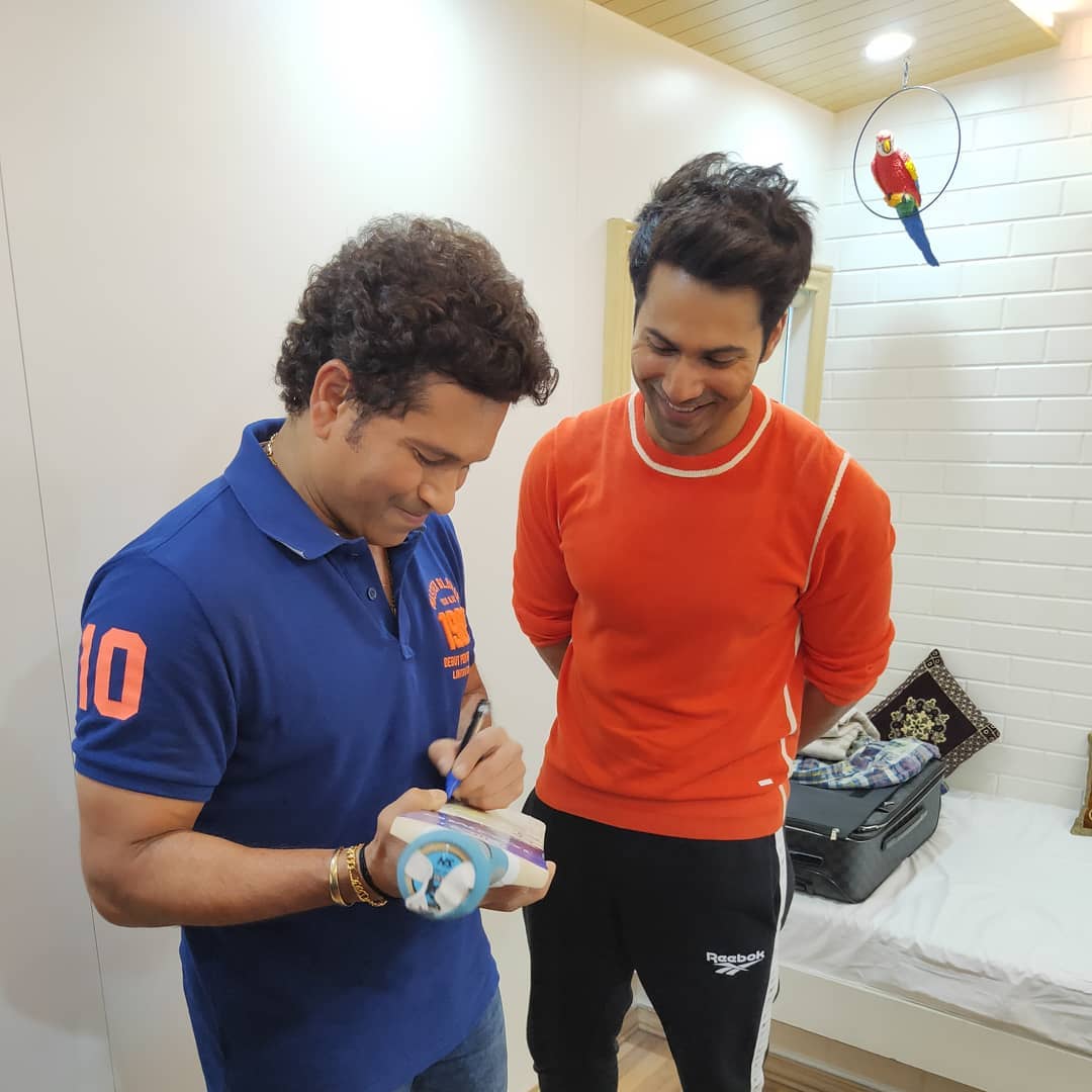 VWellwishers's tweet photo. ❤️ @Varun_dvn @sachin_rt

(https://t.co/u9Q66mPI82) https://t.co/Wx3IA7nPSw