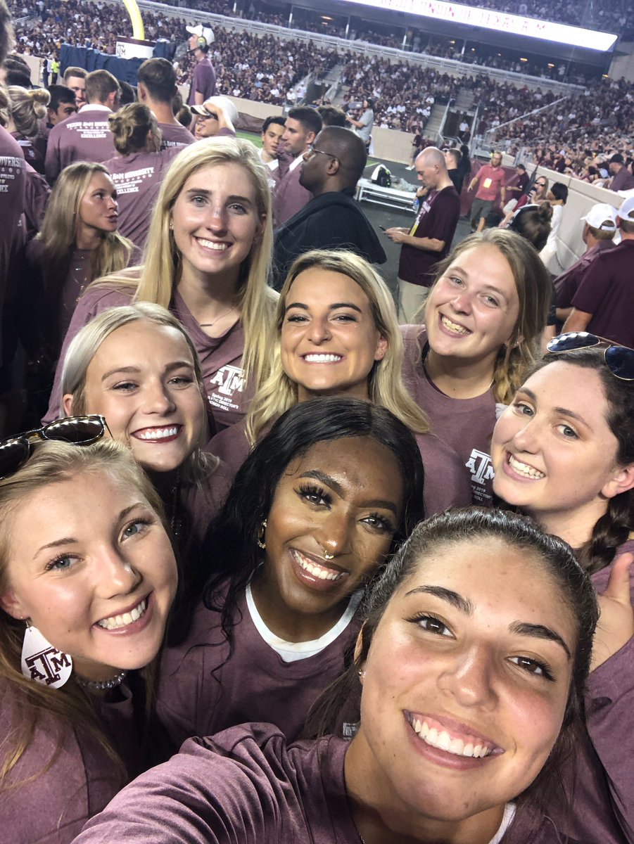 AggieSoftball's tweet image. Big shoutout to our girls for killin’ it on the field and in the classroom. #ADHonorRoll #GigEm