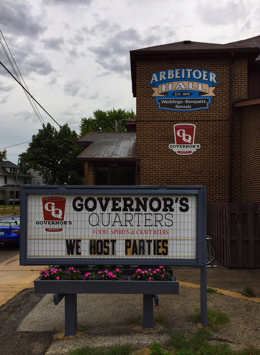 DirkDigglinator's tweet photo. So, the good news is, we didn’t get raided by the board of health here at #GovernorsQuarters here tonight… But, the bad news is, team “Necesitamos Dinero” came up a bit short on #GQTrivia this month… #2ndPlace or bust, bitches! #BetterLuckNextTime @BlazinFrnk @fieldingfowler https://t.co/pkdgL8o6Z1