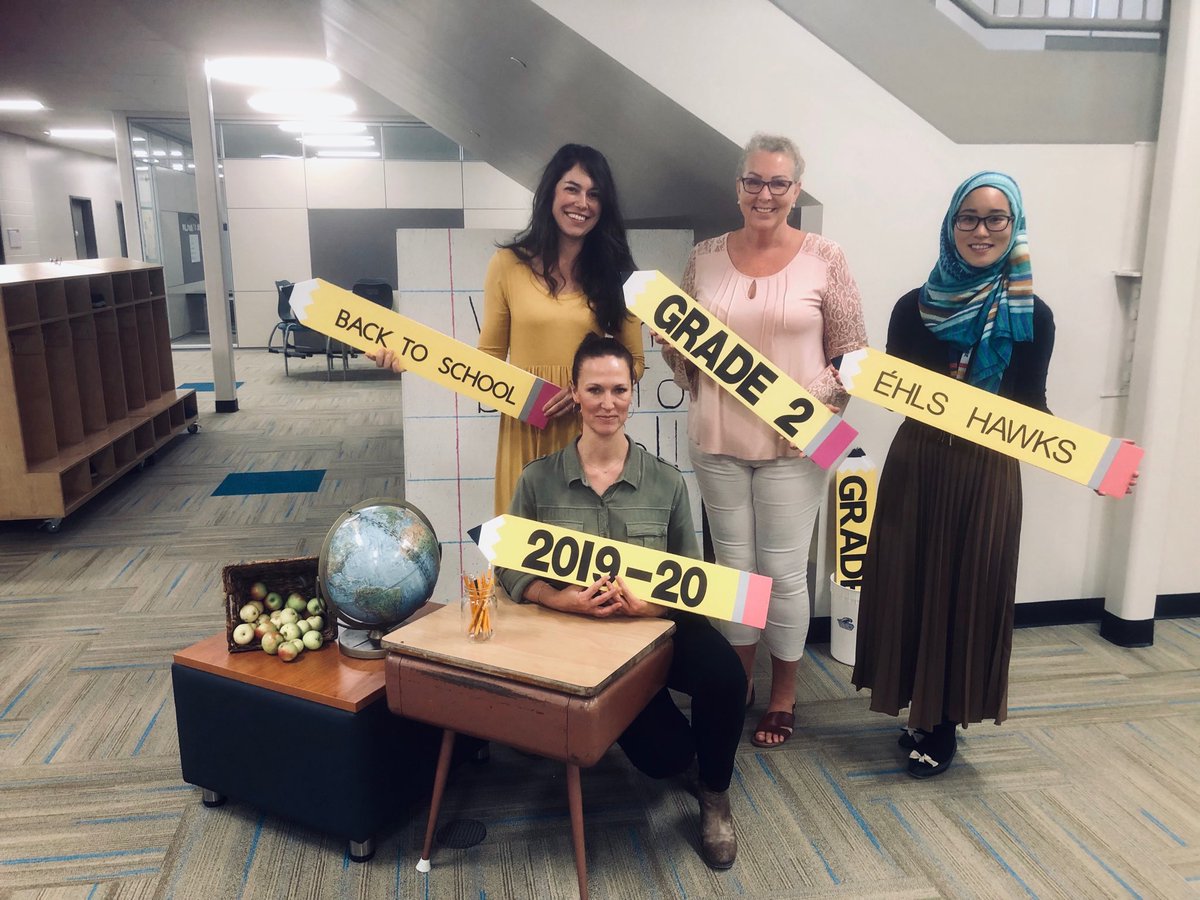 HarbourLandSch's tweet photo. Meet our grade two team! They welcomed so many students into their classrooms at this eveningโs #bringyourbackpack night! (Ms. Blaisdell, Ms. Collier, Ms. Curtis, Mrs. Shing) https://t.co/ifxQeIadXp