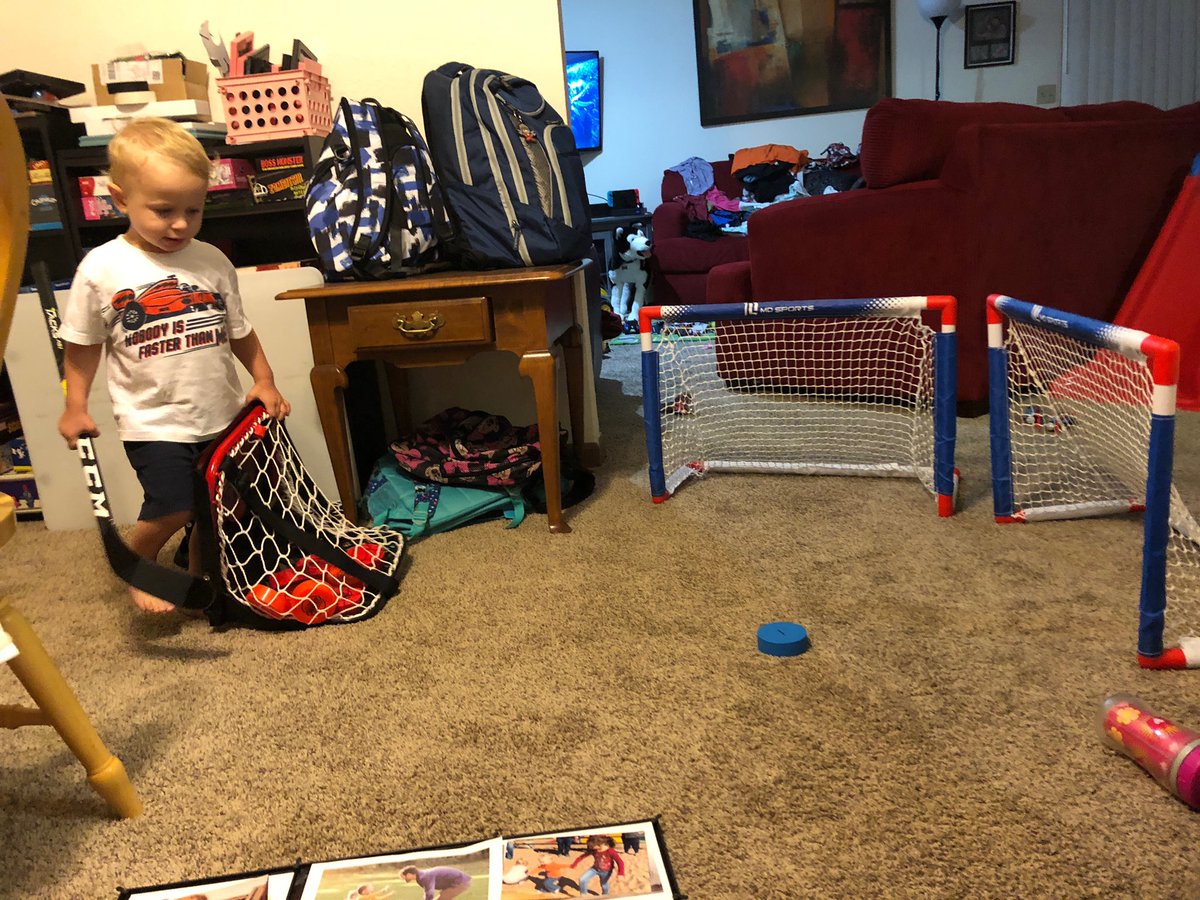 00what's tweet photo. When you’re tired of waiting for “hopikey” season to start, you take matters into your own tiny hands. #hockey @NHL @EdmontonOilers https://t.co/QlWDXmuL6Q