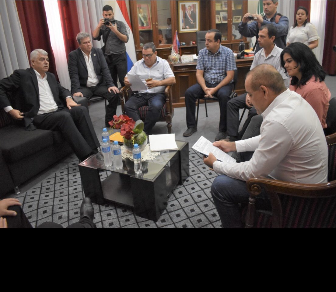 Nos reunimos con el Ministro de <a href="/mopcparaguay/">MOPC Paraguay</a> creamos un equipo de trabajo para incluir más obras de la ya planificadas resaltándose Puente  Asuncion- Chacoi - Bioceanica - duplicación de transchaco - costanera con Circunvalación para Villa Hayes- Defensa Costera Nanawa y otros