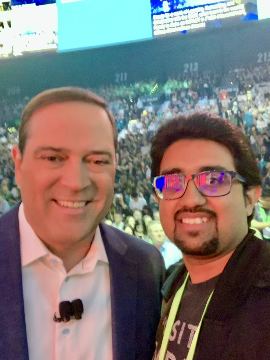 The best CEO in the industry! Inspirational speech by <a href="/ChuckRobbins/">Chuck Robbins</a> #leader #inspiration #CiscoIMPACT <a href="/cisco/">Cisco</a> #ceo #WeAreCisco