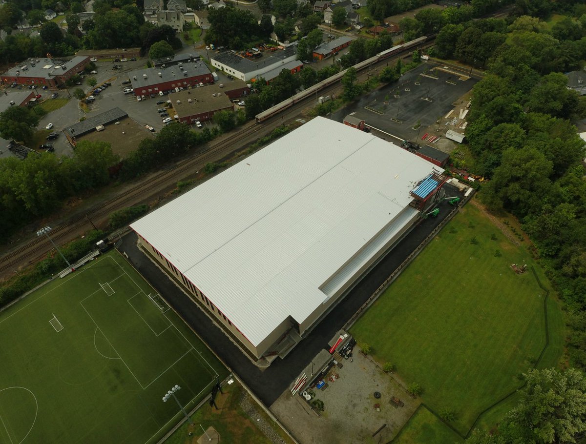 Fresh lines! Building got the roof on! 🤯😱