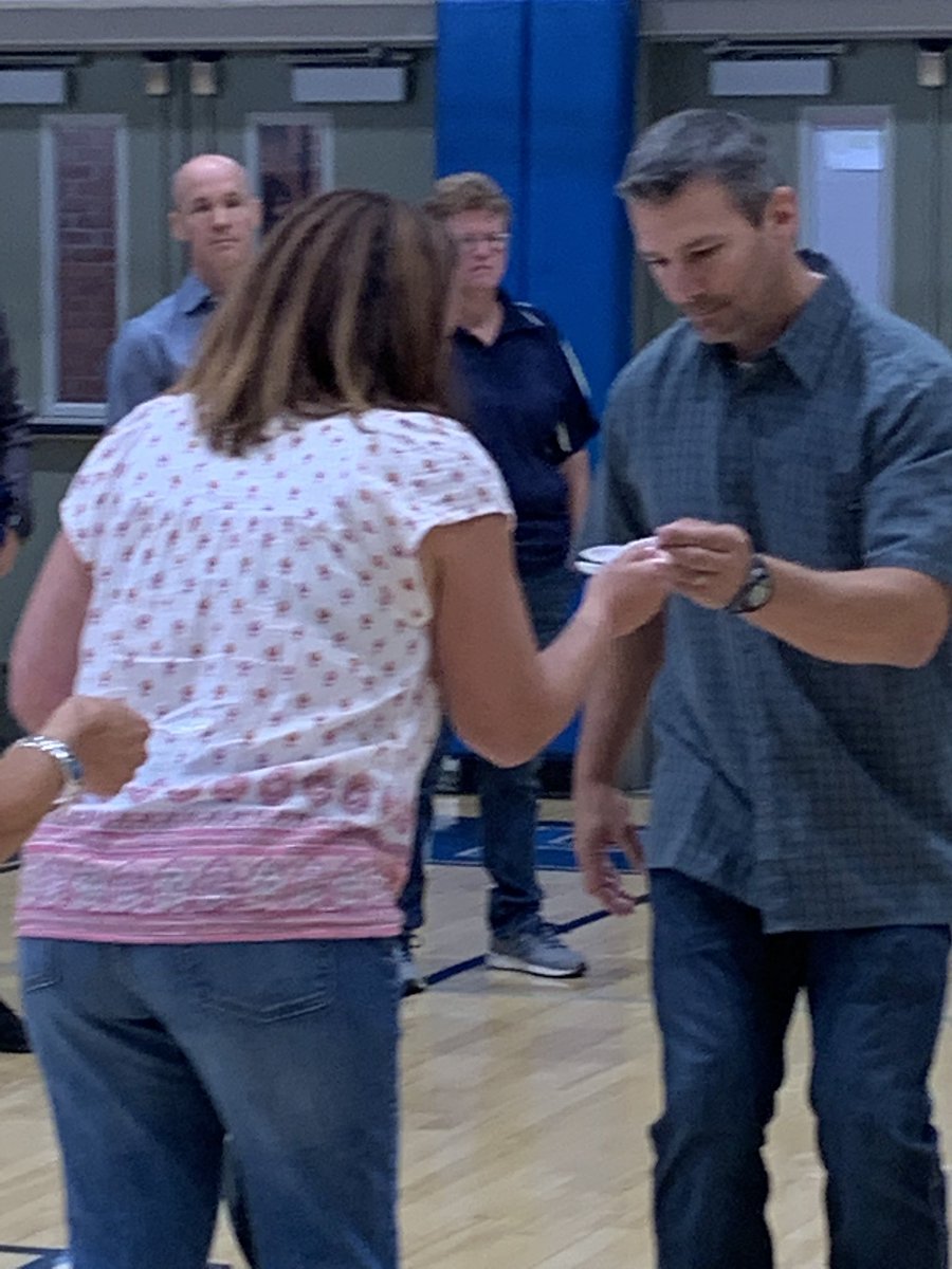 ski626's tweet photo. Special thanks to @TeamMoljo for a fun morning at #PVHS! Everyone had a great time together! @mattmello56 @NotoFrye @mrsgetman1 @BrianKuczma https://t.co/McR7DlfHtp