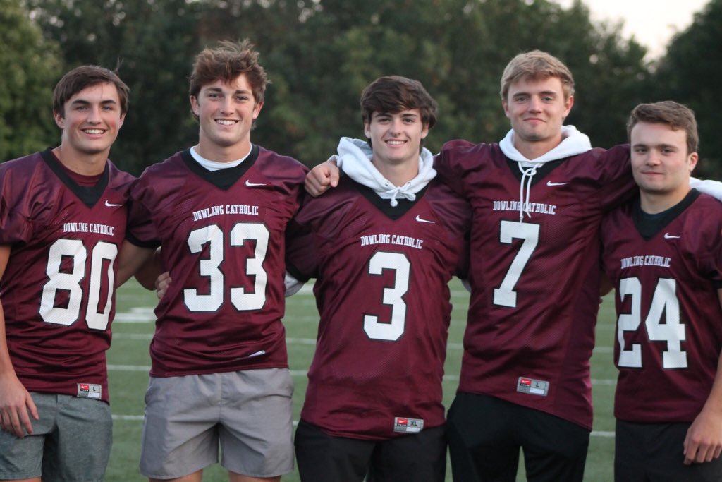 WildWes08152918's tweet image. Tomorrow night first football game vs waukee 7:00 at valley stadium Beach out everyone wear your best beach attire and everyone make it and be loud #7peat