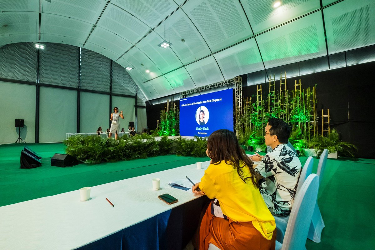 Day 2 is up and running on full speed! 🏎

What was your favourite panel so far? Tweet us your thoughts! 

Don't forget to tag us and use #HISVN2019 🇻🇳
