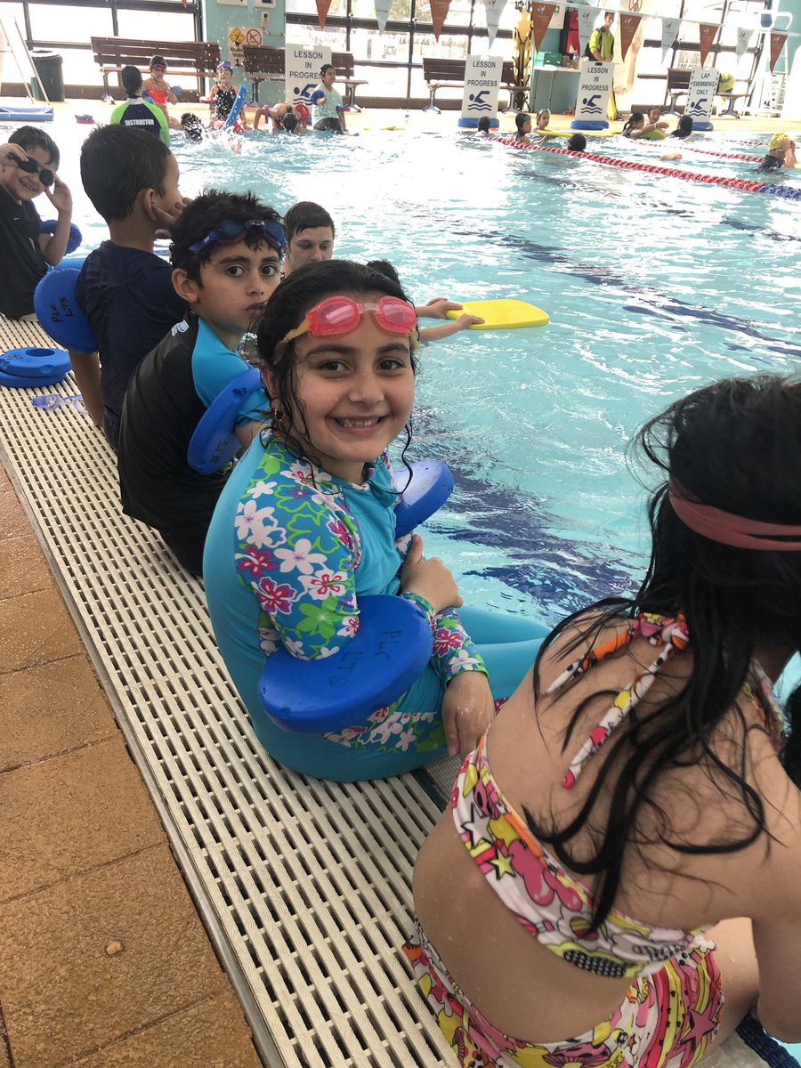 @FairWestPS Ss participating in learn to swim activities at Prairiewood Leisure Centre. Developing the crucial skills of swimming in differentiated groups with expert swimming instructors. @Genelle029 @LilyThai9 #swimmers #pdhpe