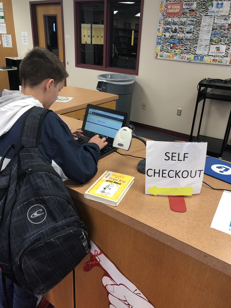 blakerspace's tweet photo. You know you are having a good library orientation when you have to spontaneously add another self-checkout station.
#scobee
#scobrary
#scobrarian
@swisd_sco
@swisd
@swisd_academics https://t.co/qhaBGoEeUm