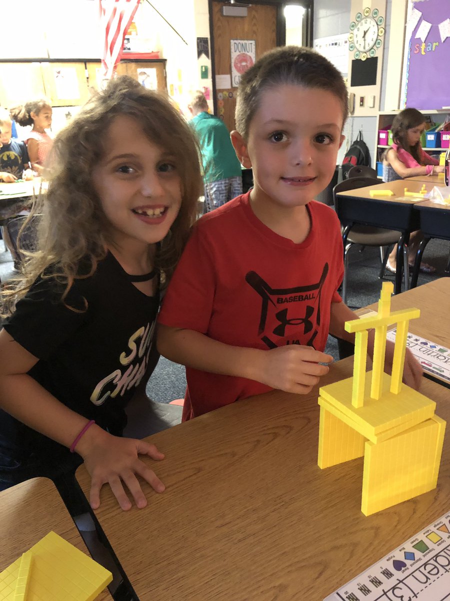 SweetlandsClass's tweet image. They did it!! #challengecomplete #placevalue #mathgeniuses #showwhatyouknow