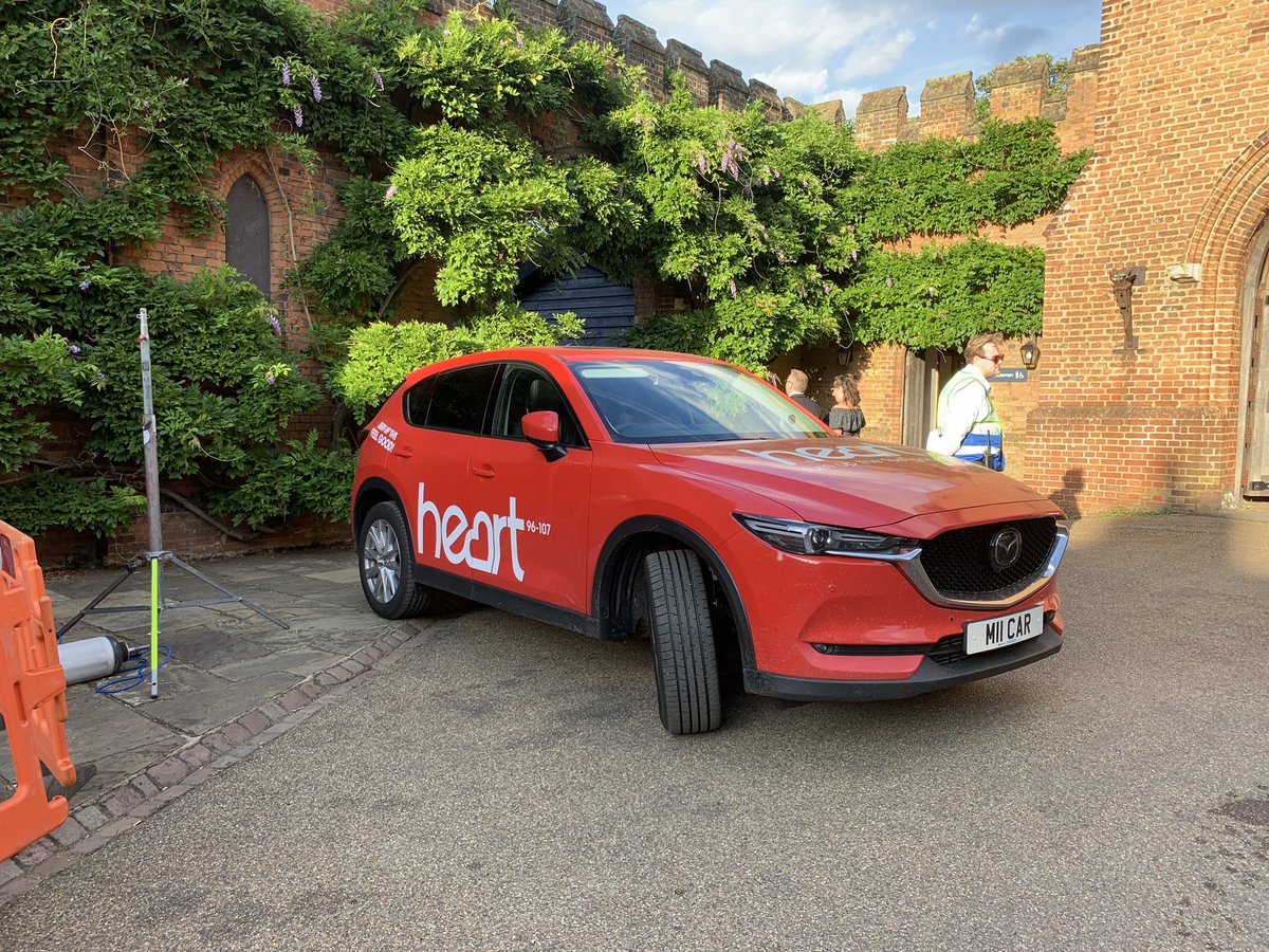 SarahJ_Coaching's tweet image. You can’t miss this beauty eh @JohnDarinFM @Heart966Debbie @HertsChamber #summernetworking