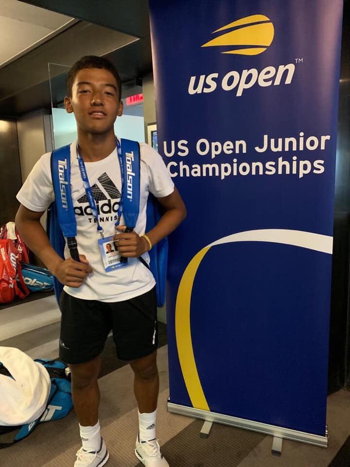 toalsonblog's tweet photo. チームトアルソン Bruno Kuzuhara 選手のUS Open Junior出場が決まりました!
弊社カタログ裏にも掲載されている期待の選手です!
トアくん、現地で応援よろしくね!
#toalson #teamtoalson #toalsonfamily #usopen #usopenjunior
#smach #profocus #asterista https://t.co/1Y9Se8yso5