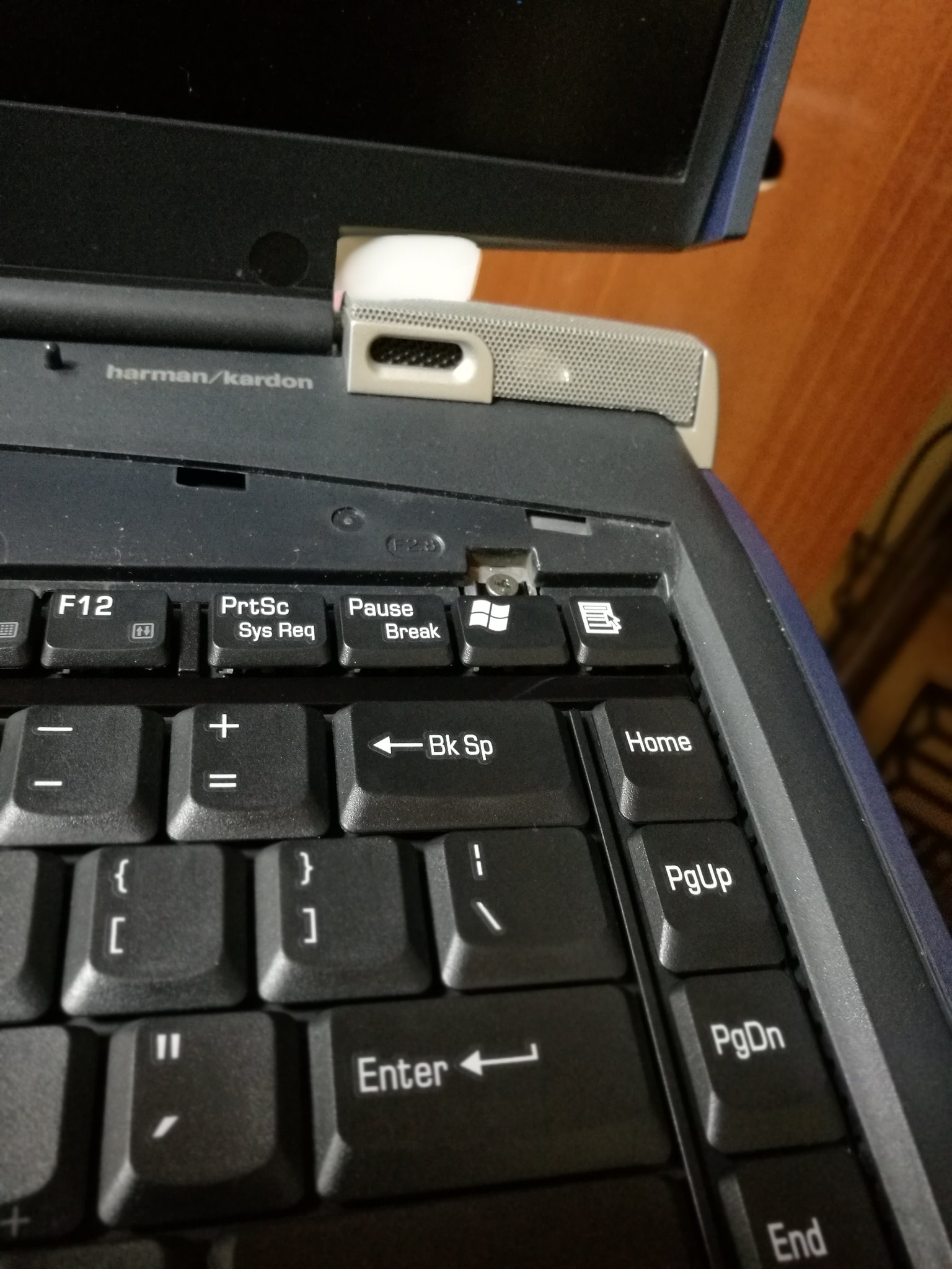 烏丸 Karasuma Usb Dynabookのus配列キーボード届いた んだけど 配列すげえなこれ チルダはともかく外人もwindowsキー邪魔なのな 烏丸 Karasuma Usb Dynabookのus配列キーボード届いた んだけど 配列すげえなこれ チルダはともかく外人もwindowsキー邪魔なのな