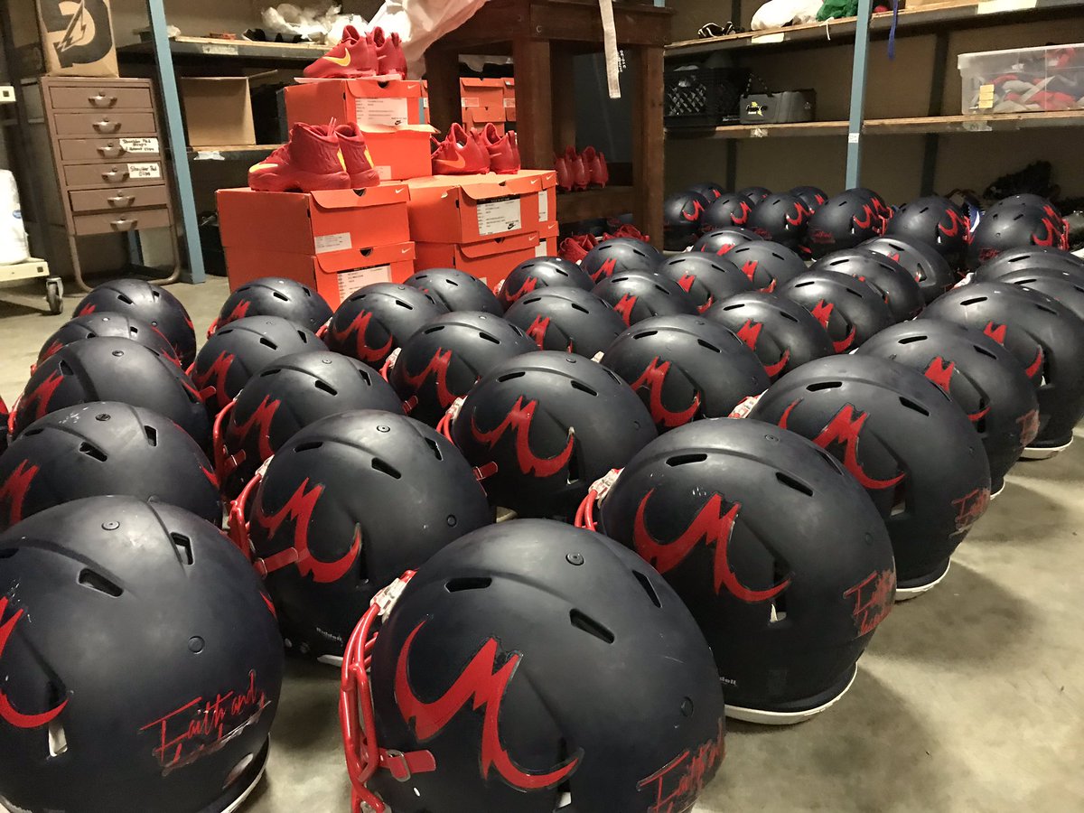McCluer_FB's tweet photo. 🚀 #PreparingToLaunch #FaithAndHardwork https://t.co/WyLN87l7eu