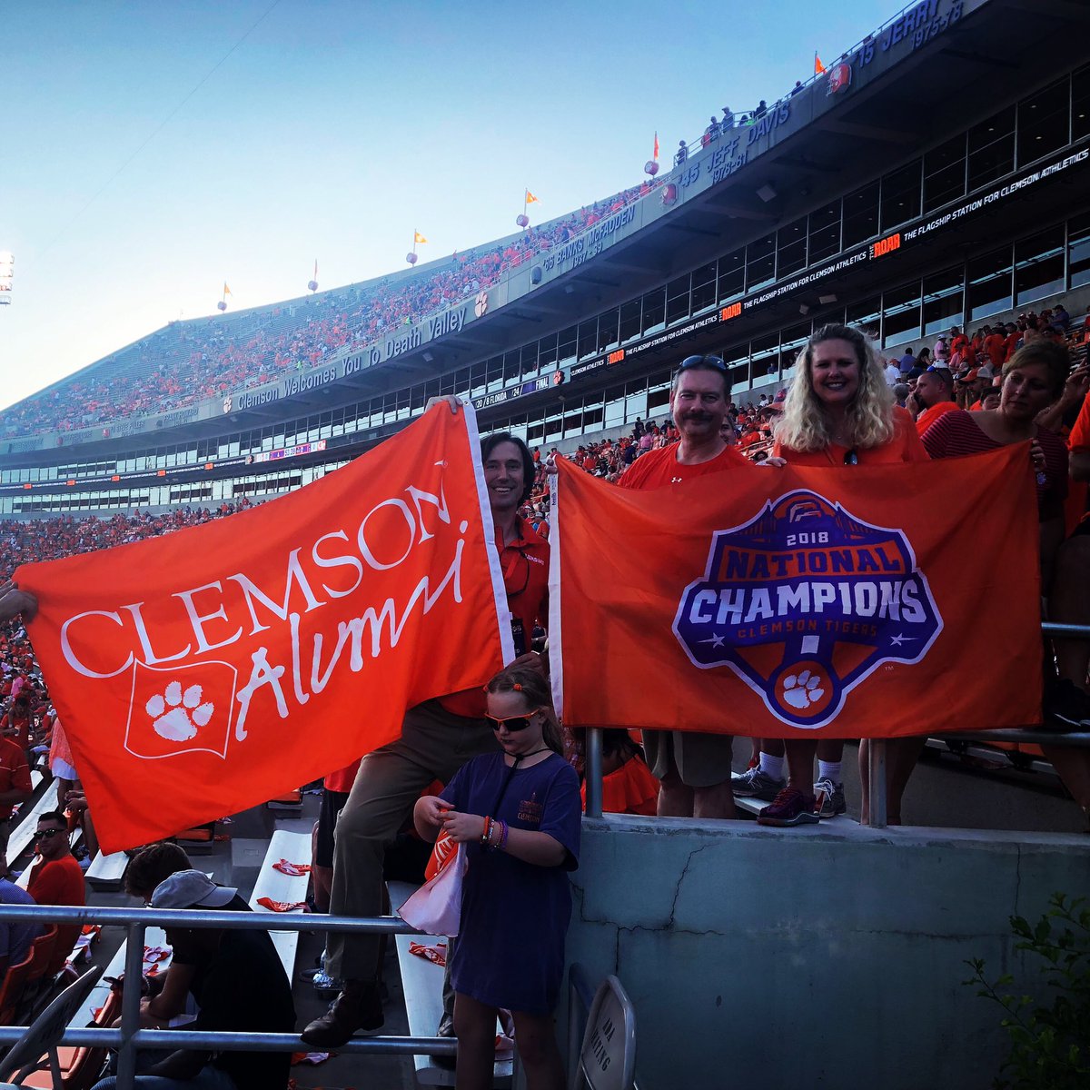 ClemsonAlumni's tweet photo. Another @CollegeGameDay, another #Clemson flag! Thanks to Mike Crosby and Family for #flyingtheflags at GameDay tonight. #allin https://t.co/oinH66QMFN