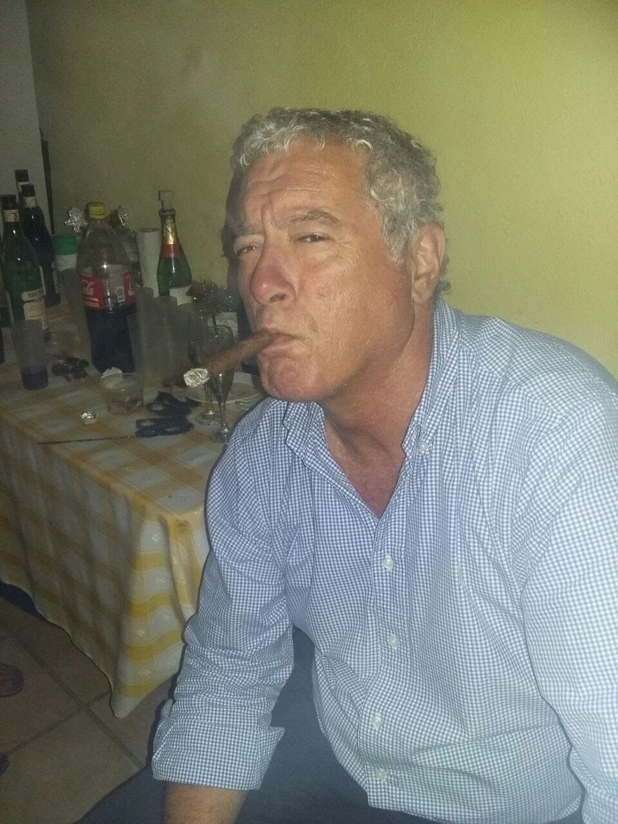 <a href="/mecazcurra7/">Chulo</a> grande alfaro