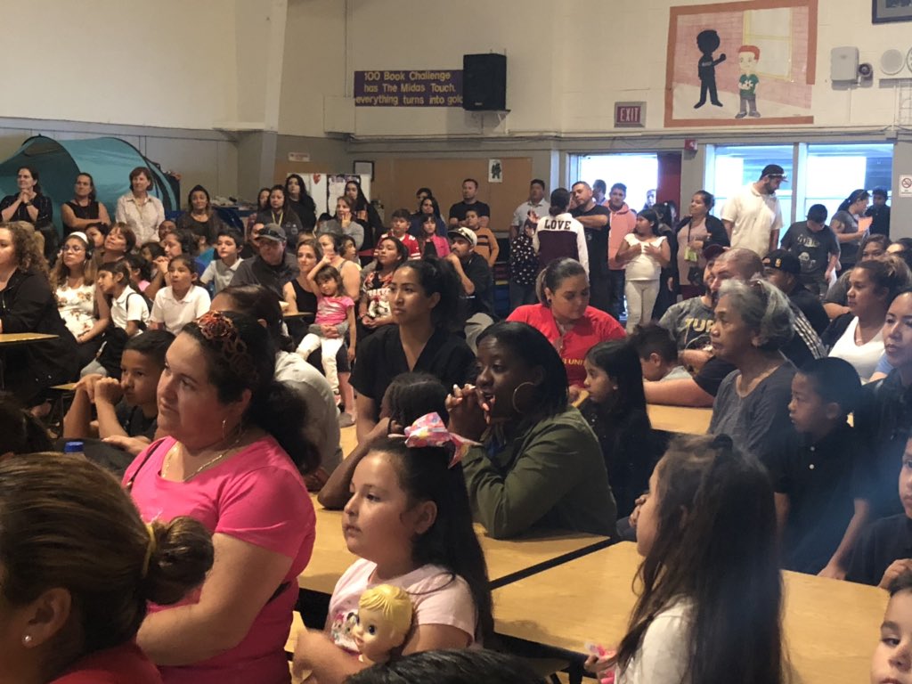EddieFloresSSF's tweet photo. A great turnout at #MartinElementary Back To School night. Remarkable to showcase the great work our @SSFUSD student #SafetyPatrol team has done including Ms Carlinos award as 2019 National Safery Patrol Advisor. You gotta WATCH! β-> Check it out here: https://t.co/nnD0KtEZUW https://t.co/QKTAocTOtJ