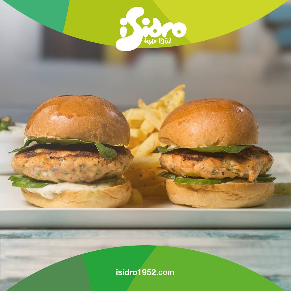 ¿Qué tal si le damos la bienvenida al otoño con unas deliciosas hamburguesas de pescado? ¡Solo tardarás unos minutos en prepararte la receta perfecta!👩‍🏭🍔