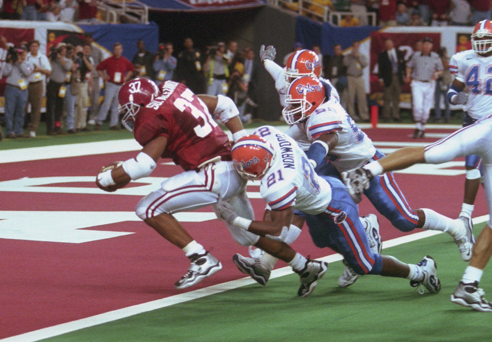 Happy birthday Shaun Alexander. Crimson Tide Roll Call:  