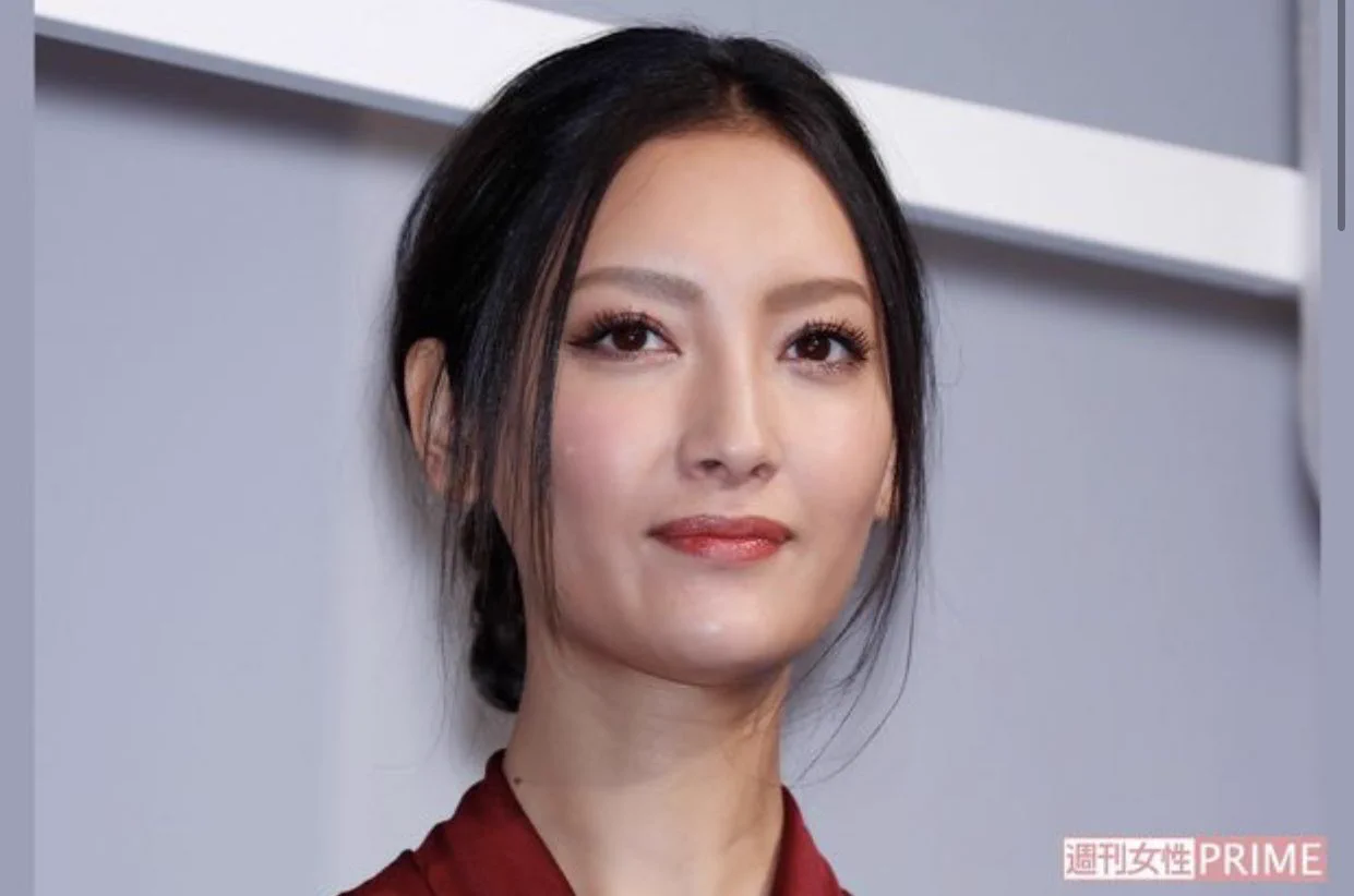 年齢を重ねてより綺麗に！？30歳を超えて色気が増した有名女優達！