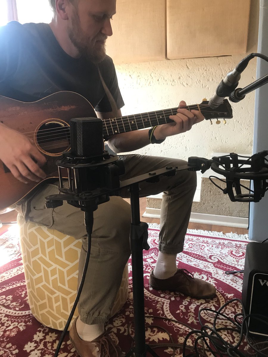 artistryprod's tweet photo. Earlier this week in studio with the talented Calvin Morrison #singersongwriter #production #recordingstudio https://t.co/74zhOOWkeb