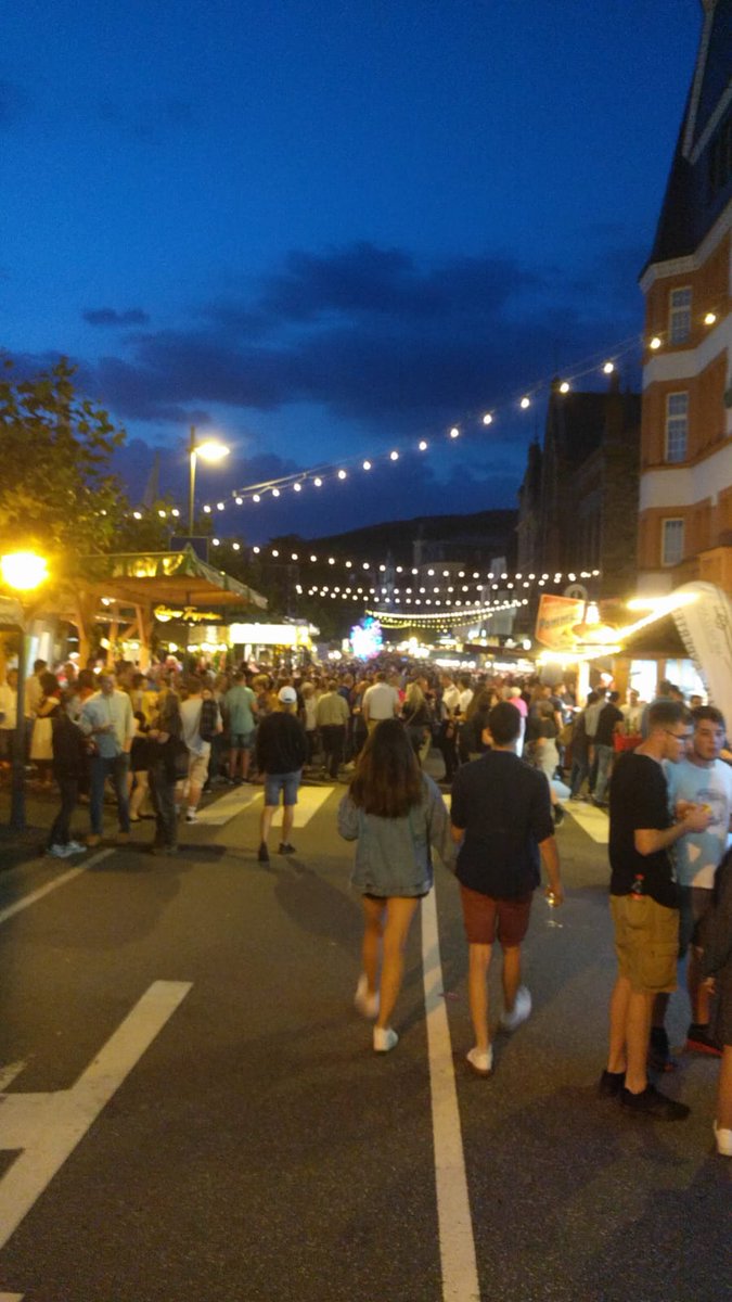 fleXfuX's tweet photo. Weinfest der Mittelmosel am Donnerstag https://t.co/uMVeVTYasC