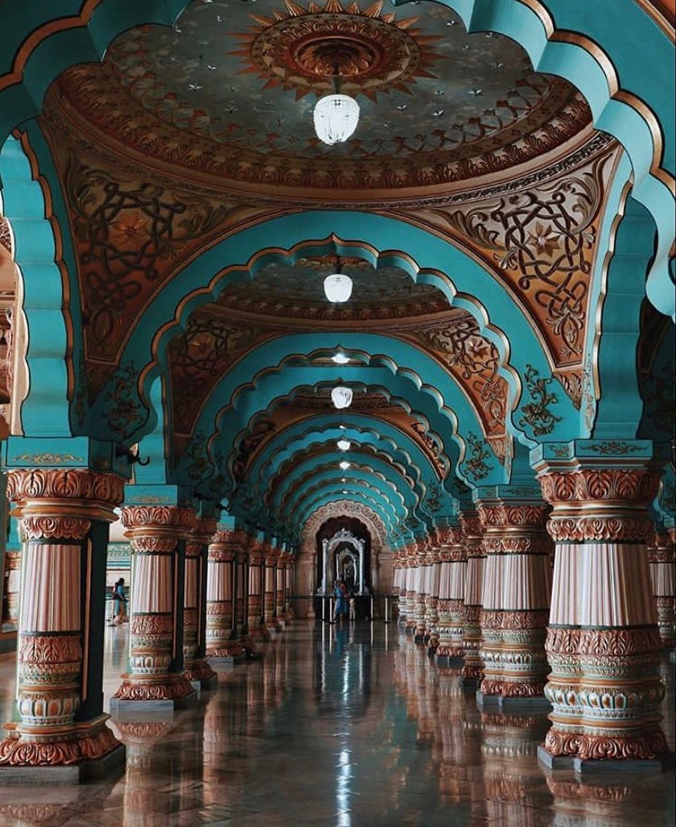 FairArtInterior's tweet photo. The ever gorgeous Mysore Palace.
#incredibleindia #mysore #palace #mysorepalace #indiapictures #indiamonuments #india #travel #karnataka #palaces #royal #architecture #design #art #mughal #mughalstyle #designinsp #arch https://t.co/xeaNCutWHW