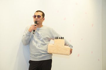 天竺鼠川原克己がなすびのかぶりものを被る理由は 購入方法も調査 まるっこのまるっとブログ
