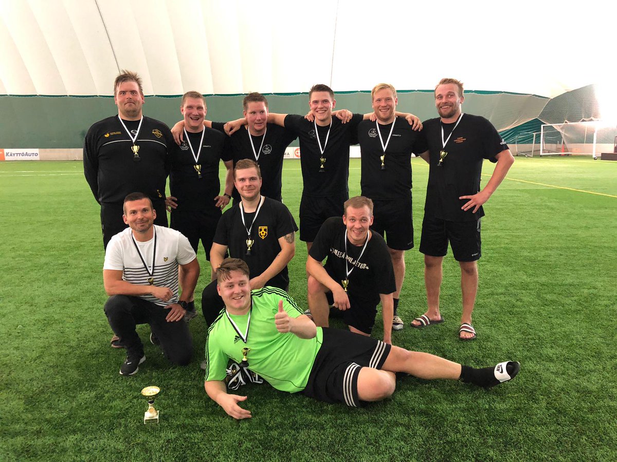 Vaasan Puulaakiliigan miesten sarjan mestarit vuosimallia 2019:

Mila Keittiötukku

Vaasan Erotuomarikerho r.y. onnittelee voittajia!!! 
🏆🥇😊💪🏻🥳