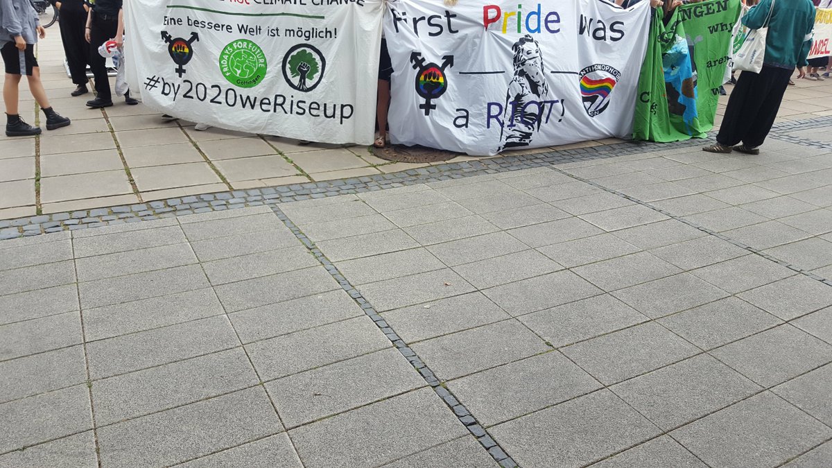 linksunten_goe's tweet photo. 0835 Start bei #FridaysForFurture #Schulstreik #Demonstraton in #Göttingen. #goedemo https://t.co/8OMbUSVq71