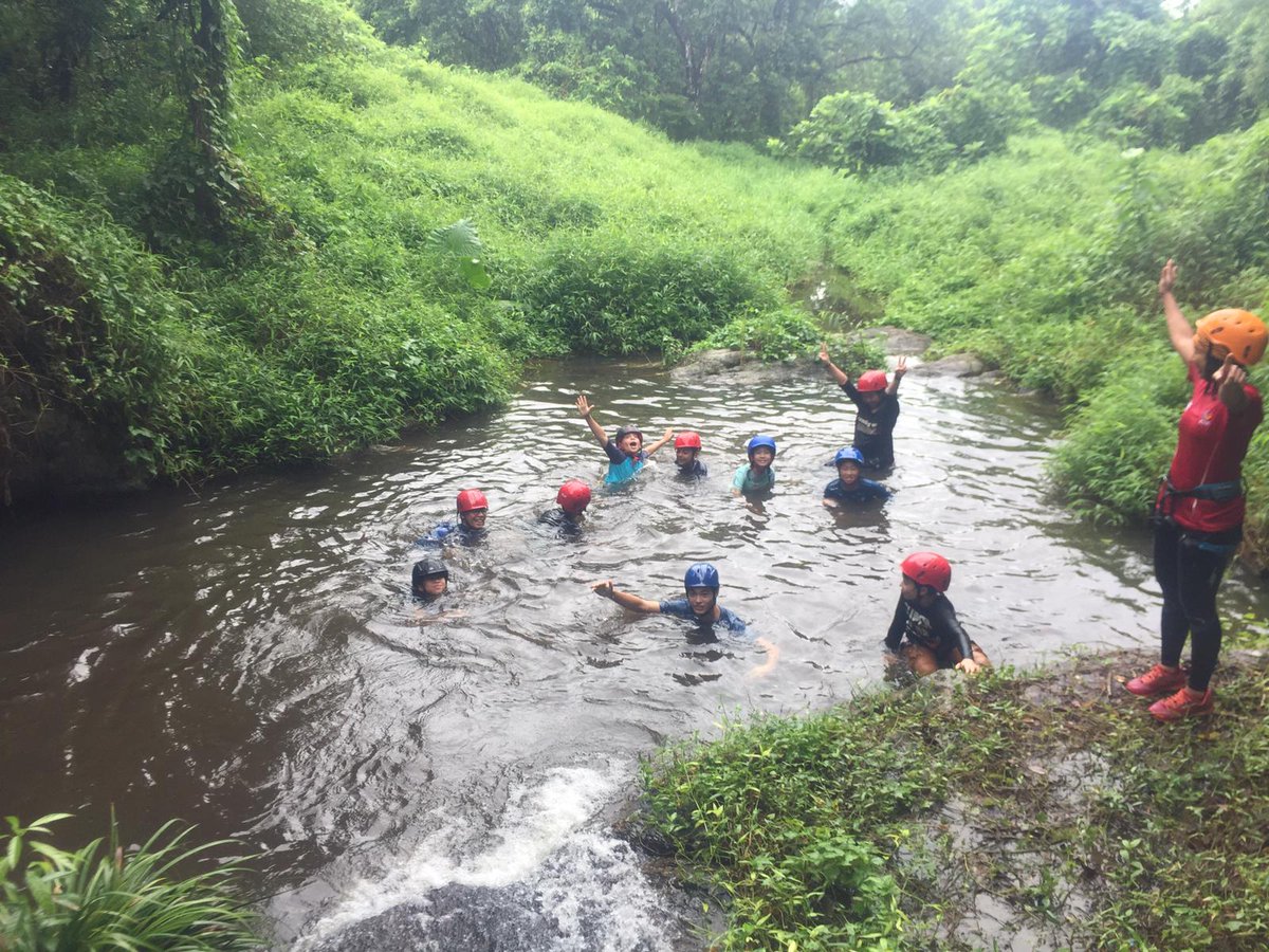 ICHK_edu's tweet photo. Our 2019 outdoor education programme is underway with Year 7 canyoning. #ICHKOutdoorlearning https://t.co/tFw9O9IDfB