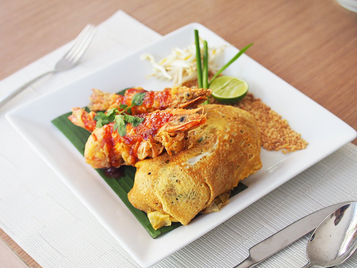 Chef's Recommend...Thai tasting menu
Experience the flavors of "PHAD THAI GOONG TALY" at Kingfisher restaurant.

#PHADTHAIGOONGTALY #Food #Kingfisherrestaurant #DEEVANAPLAZAkrabiaonang