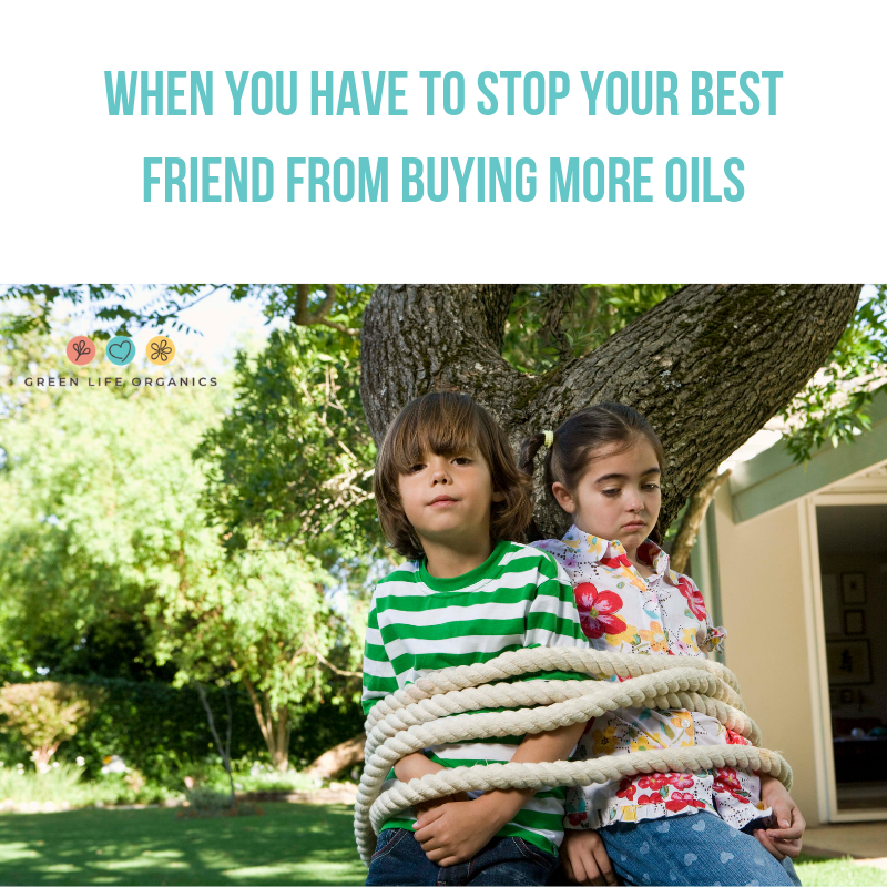 Связанная девочка. Ребенок кричит. Дети привязанные к стулу. Девушка вяжет на улице. Фотосессия с веревками.