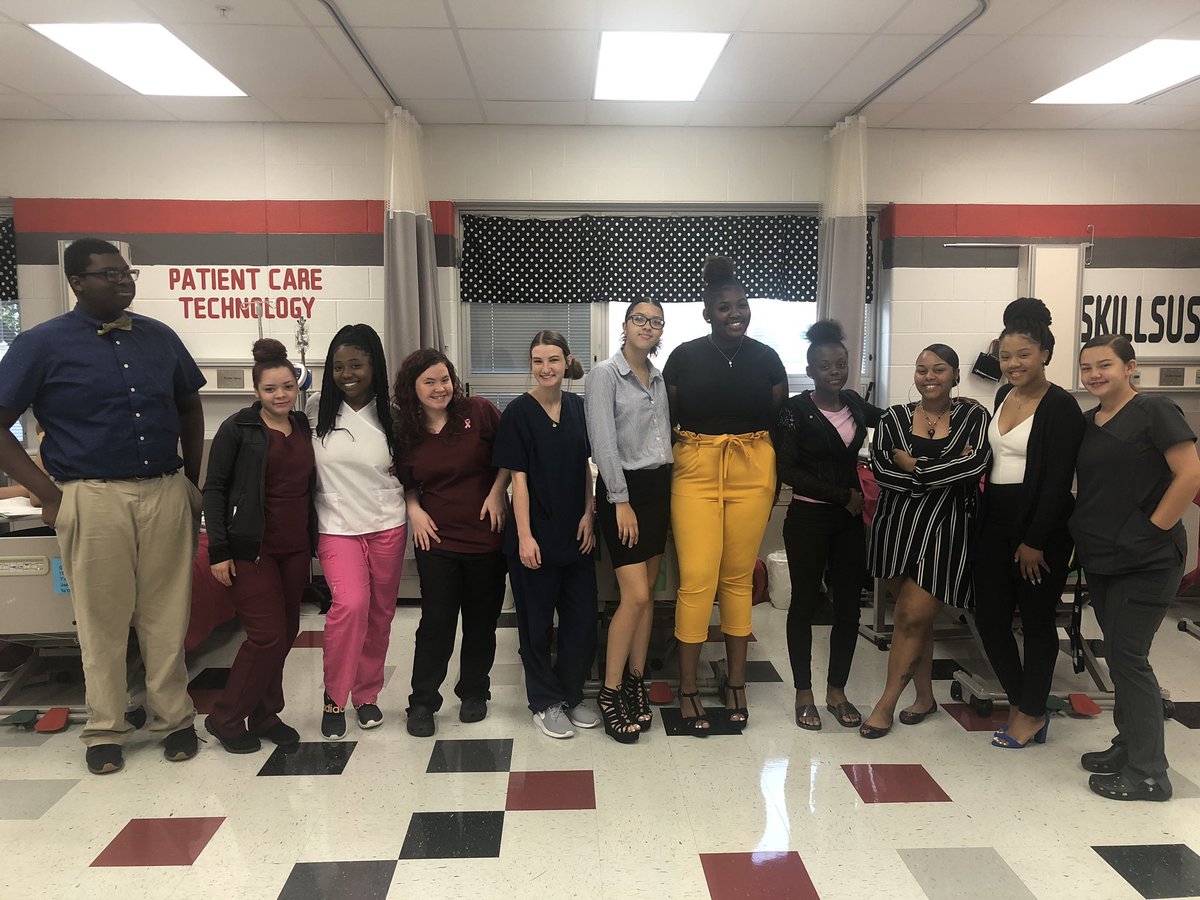 RNRozell's tweet photo. Mock Job Interview Day for the junior class!! #LSHCareerTech https://t.co/ngsdaG4lvh