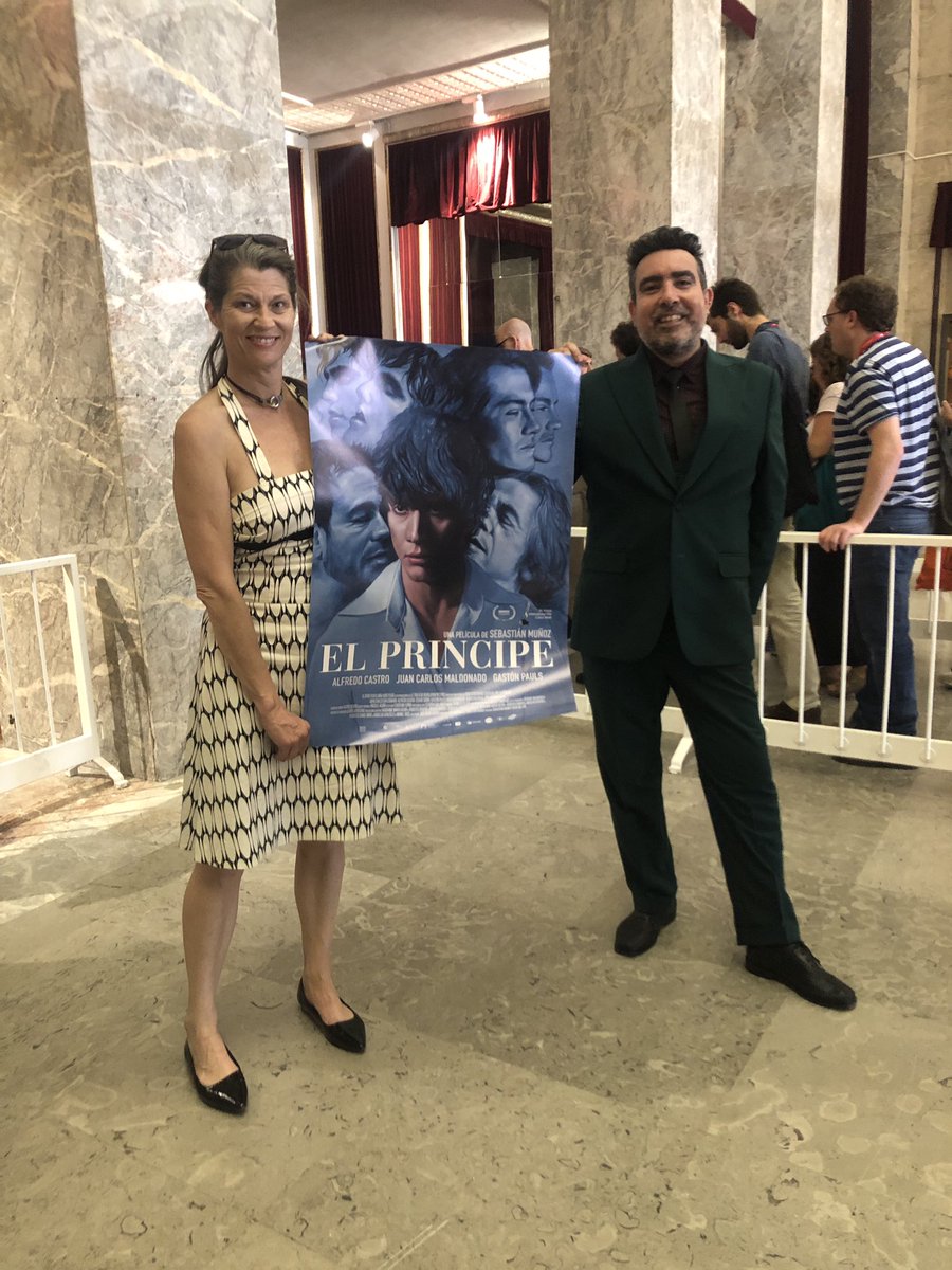 cotyarena's tweet photo. Ahora en Venecia! Estreno mundial de EL PRINCIPE de Sebastian Muñoz en @SicVeneziaSNCCI con todo el equipo! Mucha emoción! https://t.co/Nag3d0CRUD