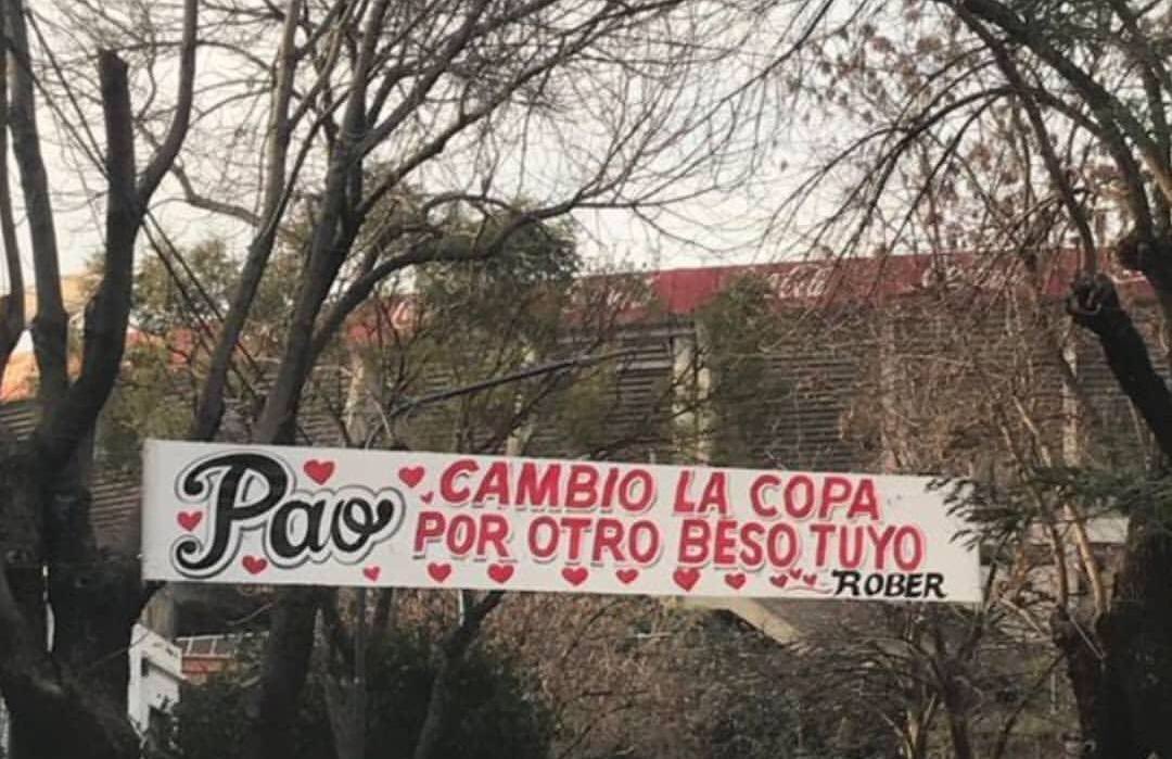 EleanaGotusso's tweet photo. Esto es real lo vi cuando fui a llevar a los chicos al colé 👇🏼🤣👏🏼👏🏼👏🏼 https://t.co/fgXf3z8P95