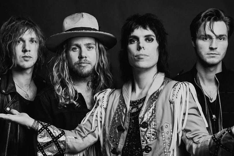 Tatlermagazine's tweet image. Tatler inspires a song by Rock ‘n’ Roll scenesters @TheStruts, who confess that, ‘it's been my ambition and dream since I was about seventeen’ to be splashed across the glossy pages tatler.uk/y5yx1F