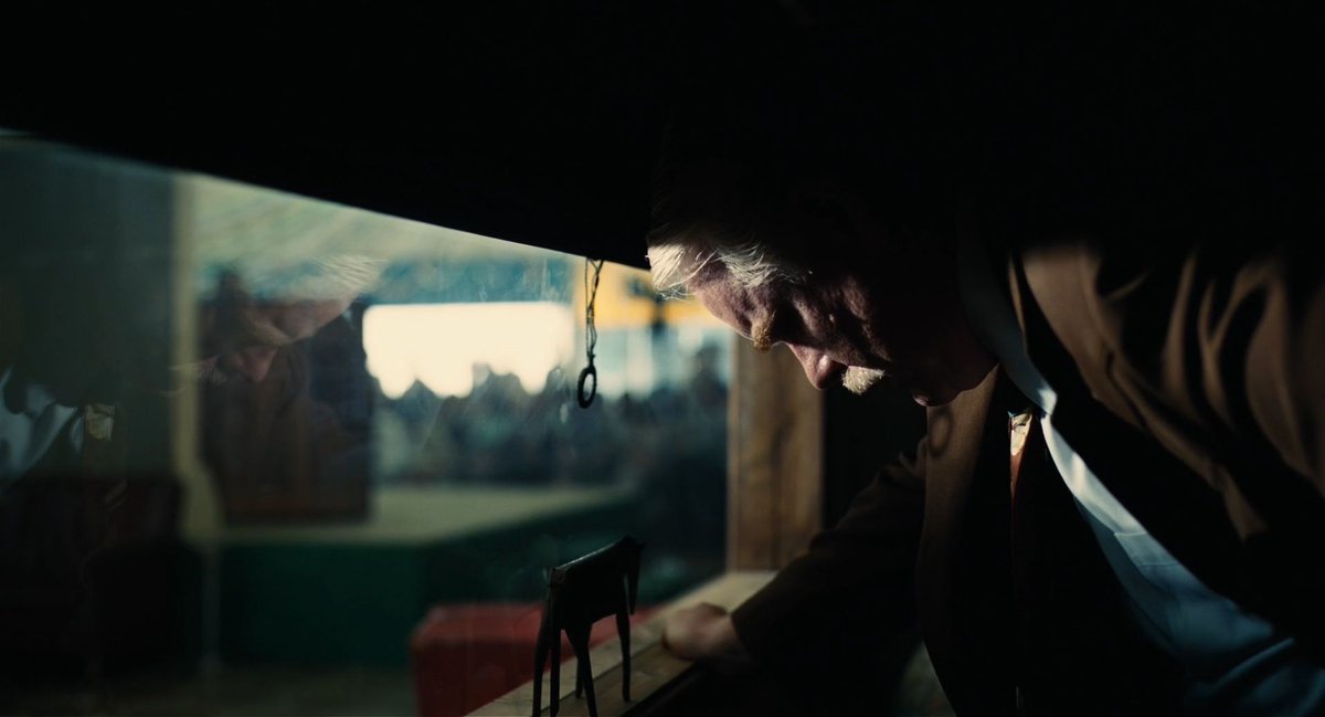 OnePerfectShot's tweet image. THE MASTER (2012) 

Cinematography by Mihai Mălaimare Jr.
Directed by Paul Thomas Anderson
A discussion of this film's meaning: ops.fyi/2Yx0K2X