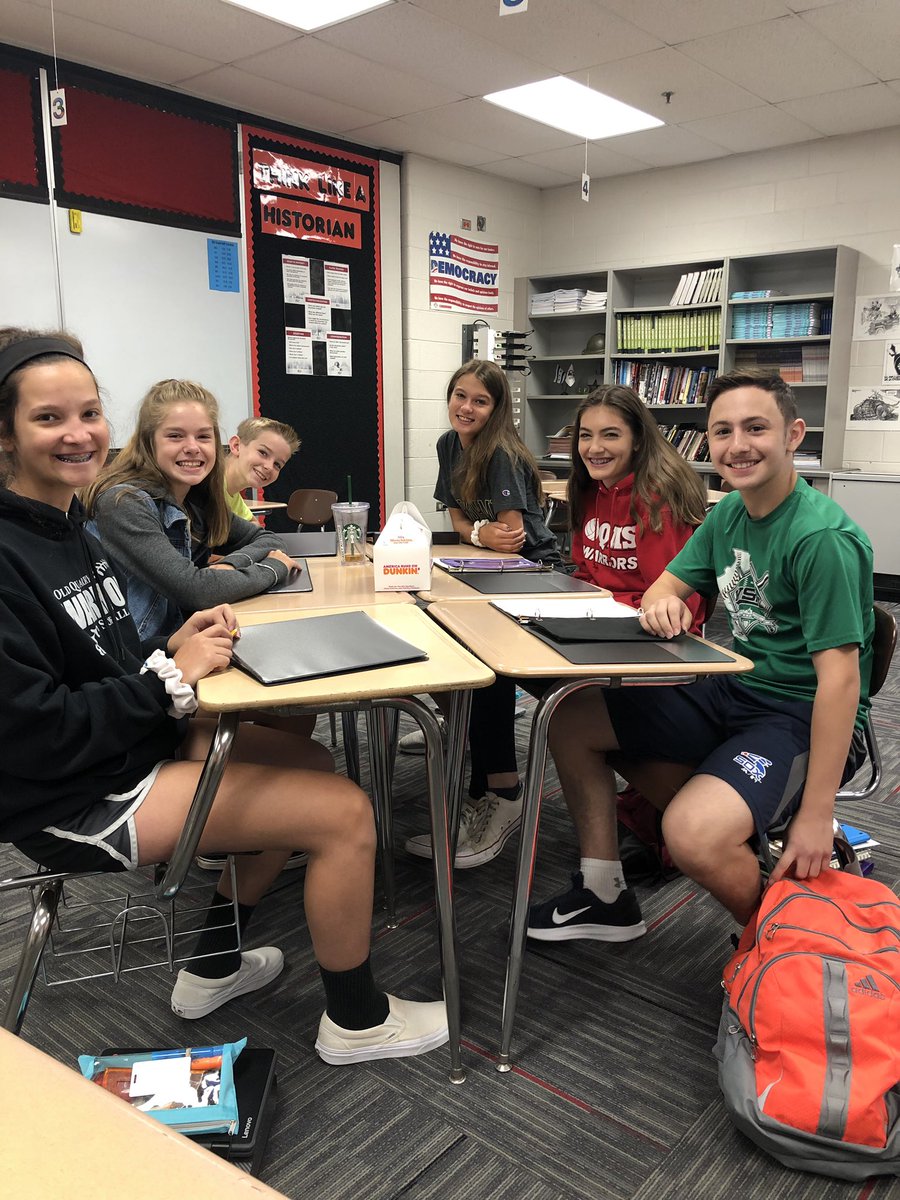 Our first officers meeting of the year! AND we get to celebrate our very own secretary, AJ, on his birthday!! 🎉🎈 #sd113a #oqms #njhs