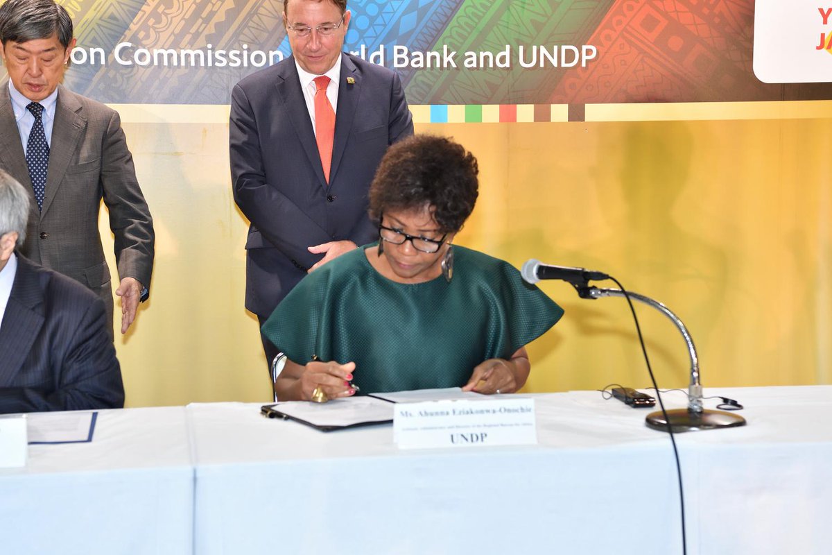 ahunnaeziakonwa's tweet photo. #Africa has energetic, young business leaders who are contributing to #SDGs. Pleased to have signed 3 partnership agreements on behalf of @UNDP at #TICAD7. I believe these will connect Japanese &amp; African businesses to contribute to finding solutions to dev’t challenges. https://t.co/AyUTzHXjGT