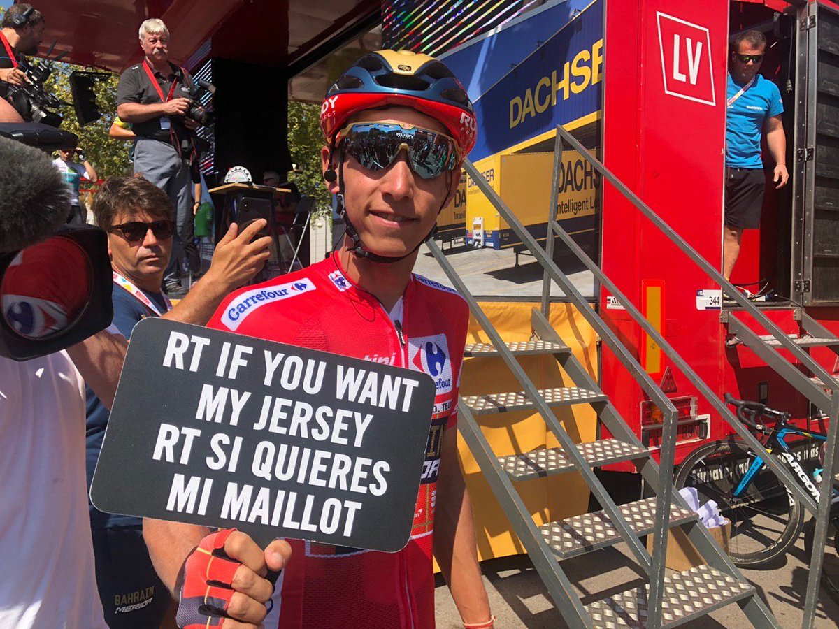 lavuelta's tweet image. 🇪🇸 Gana el maillot del líder ❤️ LA ROJA 
¡Sorteamos uno cada etapa!
➡️ RT + FOLLOW a La Vuelta y @CarrefourES para participar.

🇬🇧 Win the leader's jersey ❤️ LA ROJA
We giveaway one per stage!
➡️ RT + FOLLOW La Vuelta and @CarrefourES to enter.