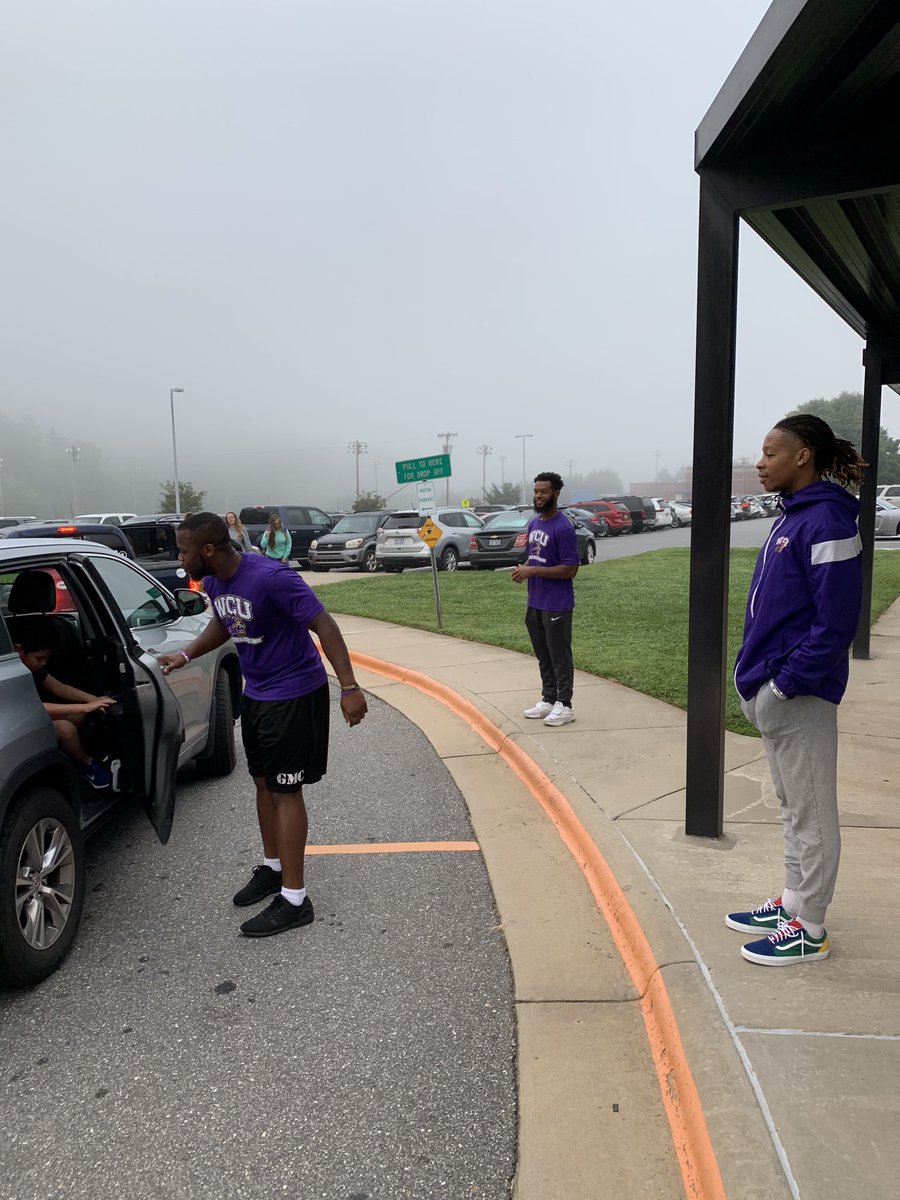 CoachSpeir's tweet photo. These Cats are Special. Out in the community making a difference!!! Like Coach Moore has always said, “What do you want to be remembered for?” #WheeCommunity https://t.co/uK7TaHi5tz