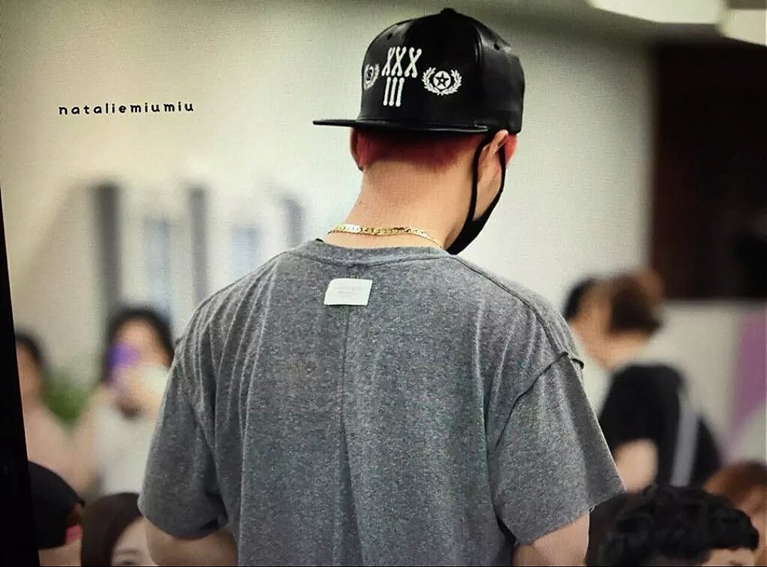 125jhmysunshine's tweet photo. #준호_30챌린지_16
준호와 어울리는 색깔
검은색. 흰색. 베이지. 그레이.
등도 넘넘 멋있어요 ㅠㅠ 💕
#이준호 #준호 #AlwaysNextToJunho #D568 https://t.co/4V0gMKGXR1