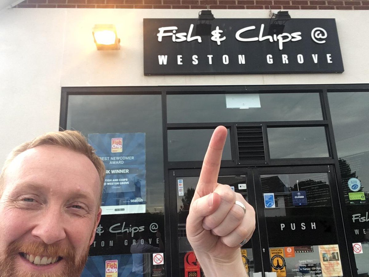 MiddletonFrying's tweet photo. Congratulations to Joe and Richard at @fishandchipswg on reaching the last 20 in the #NationalFishandChipAwards #Congrats #WellDone #Middletons #FishandChips #GlutenFree #Gravy #BetterBatter #SmoothAndSpicy https://t.co/qCW0VdV8M6