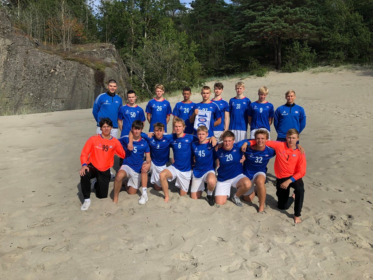 Lørdag 31. august skal Gutter18 inn i tøffe kamper om en plass i #Lerøyserien. Vålerengas gutter tar imot Viking og Melhus i Jordalhallen. Kampene spilles kl 12, kl 15 og kl 18. Møt opp og hei frem juniorlaget vårt! #handball #vif