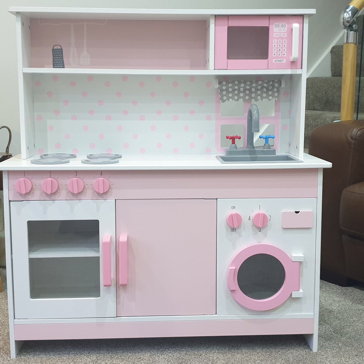 InputKitchens's tweet photo. A Huge Happy birthday to our beautiful granddaughter.  Off course we had to get her a kitchen. https://t.co/BfaLrcXf0p