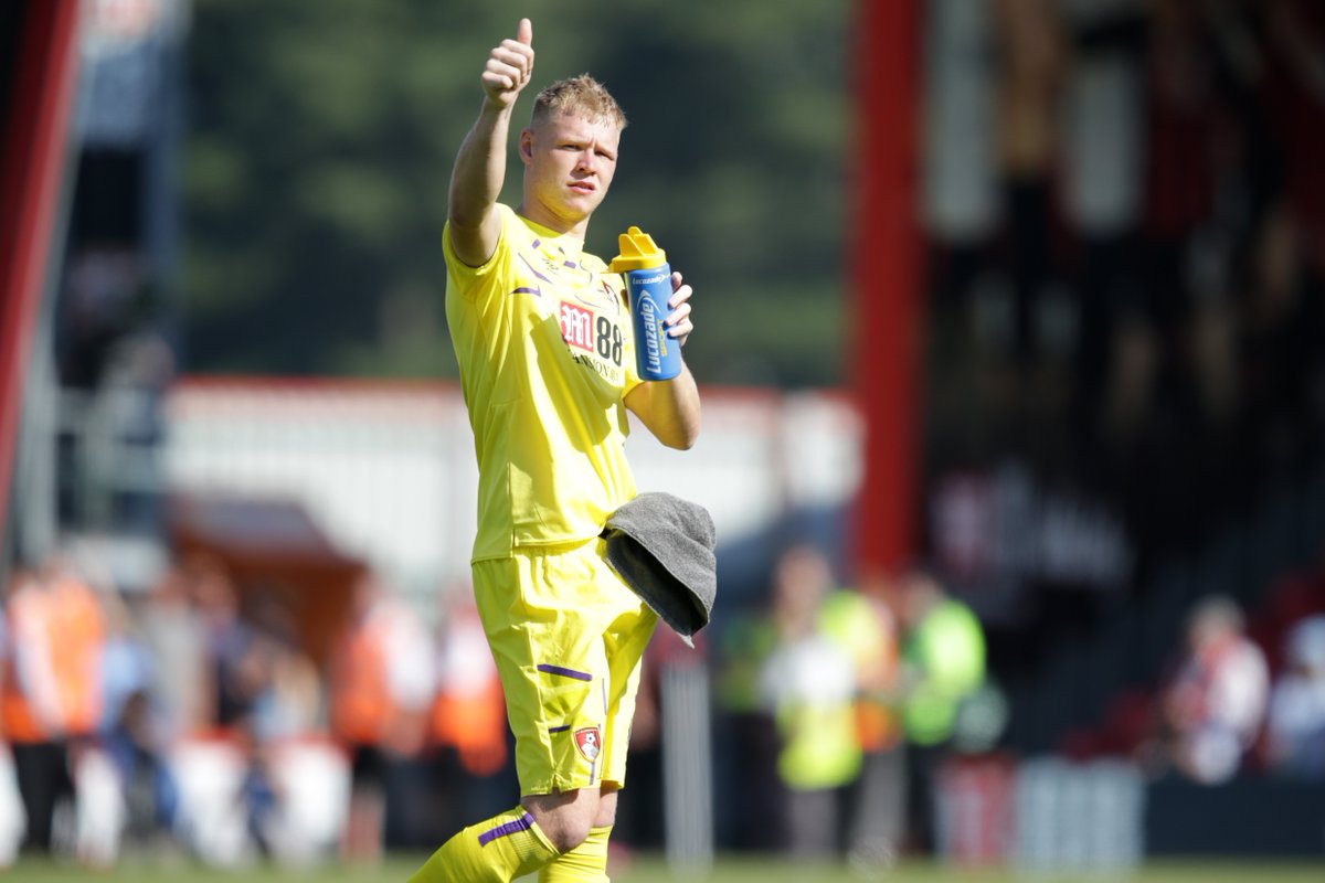 Congratulations, <a href="/AaronRamsdale98/">Aaron</a> 🙌 

Called up to the England U21s squad for next month's games against Turkey and Kosovo 👊