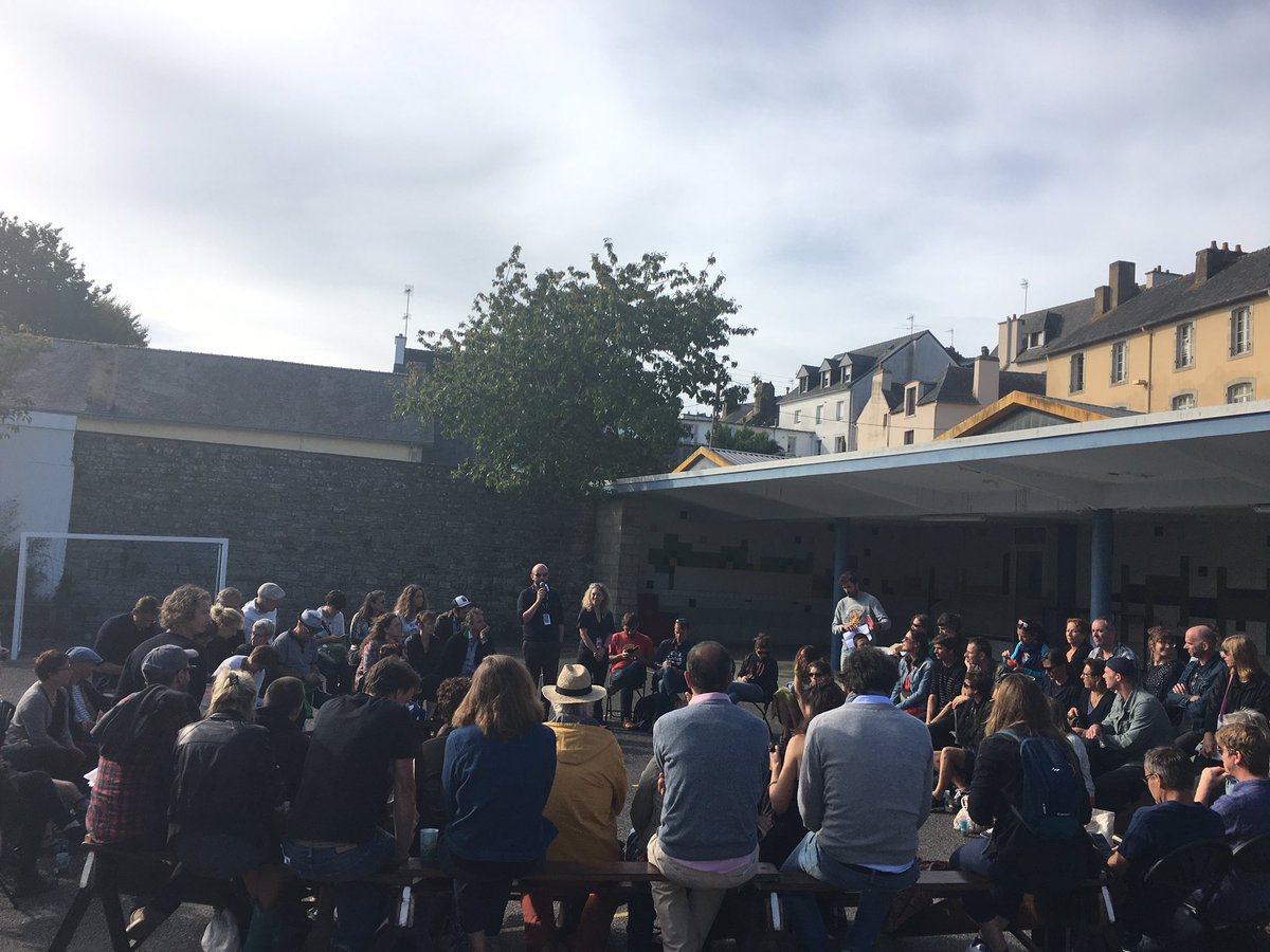 LaCollaborative's tweet photo. J+2 tou.te.s les pro du parcours pro #LaCollaborative ds le cadre @LesRias invité.e.s et accueilli.e.s à la rencontre pro #Quimperlé de la @FedeBreizh par @SMiossec Président de @QuimperleCo, C. Raffin Directrice @LeFourneau Yano Benay & Ronan Le Fur de la Fédé. #LesRIAS2019 https://t.co/seEqXc8jCF